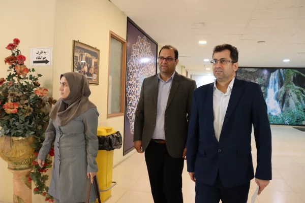 بازدید مسئولان دانشگاه فرهنگیان از واحد کتابخانه مرکز شهید بهشتی 5