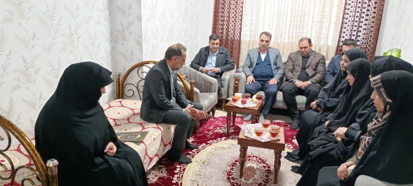 دیدار با خانواده شهید مصطفی یوسفی 2