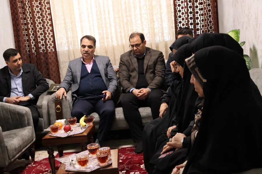 دیدار با خانواده شهید مصطفی یوسفی 3