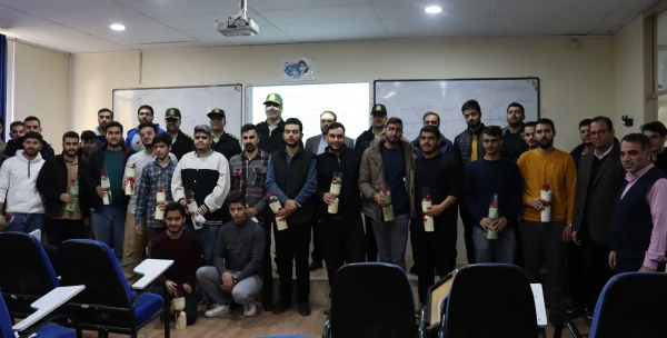 تبریک و تقدیر روز دانشجو توسط مسئولان انتظامی و شهرداری  2