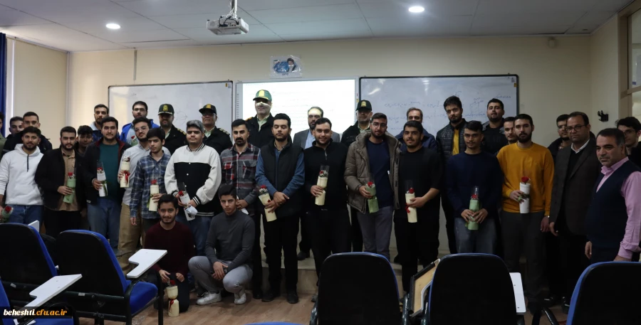 تبریک و تقدیر روز دانشجو توسط مسئولان انتظامی و شهرداری  2