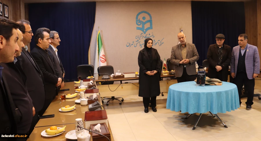 حضور دکتر صبوری در مرکز شهید بهشتی و رونمایی از کتاب دکتر امانی و شه دوست 2