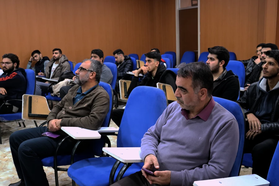 کارگاه بررسی مسائل آموزش هندسه با حضور مدرس نصیری 3