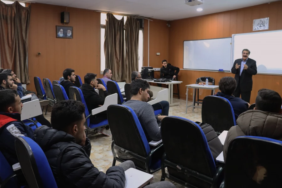 کارگاه بررسی مسائل آموزش هندسه با حضور مدرس نصیری 4