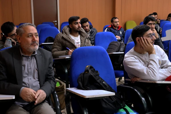 کارگاه بررسی مسائل آموزش هندسه با حضور مدرس نصیری 5