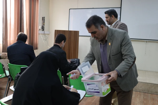 برگزاری انتخابات مدیران گروه های آموزشی ـ تربیتی، دانشکده های فرهنگیان استان تهران  3
