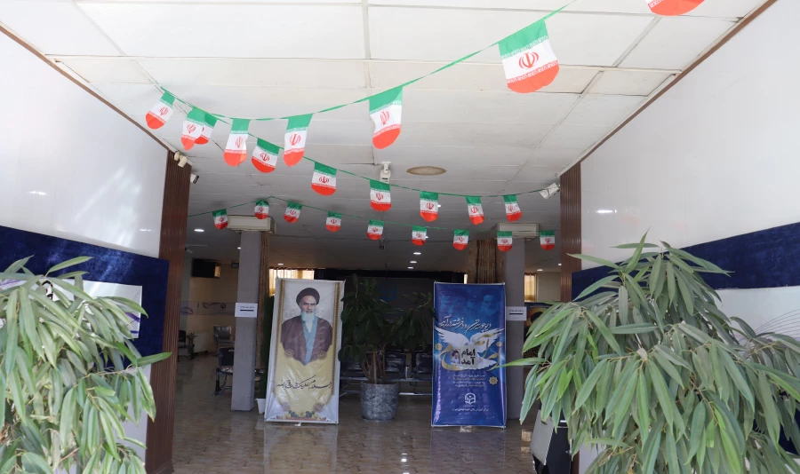 شکوه انقلاب بر بام علم؛ مرکز آموزش عالی شهید بهشتی در لباس فجر 7