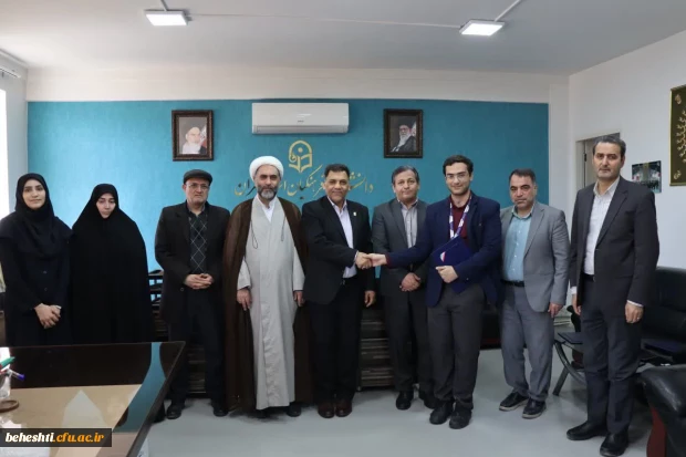 تجلیل از منتخبان المپیاد فناوری نانو  و استادان رشته شیمی دانشکده علوم پایه شهید بهشتی فرهنگیان تهران